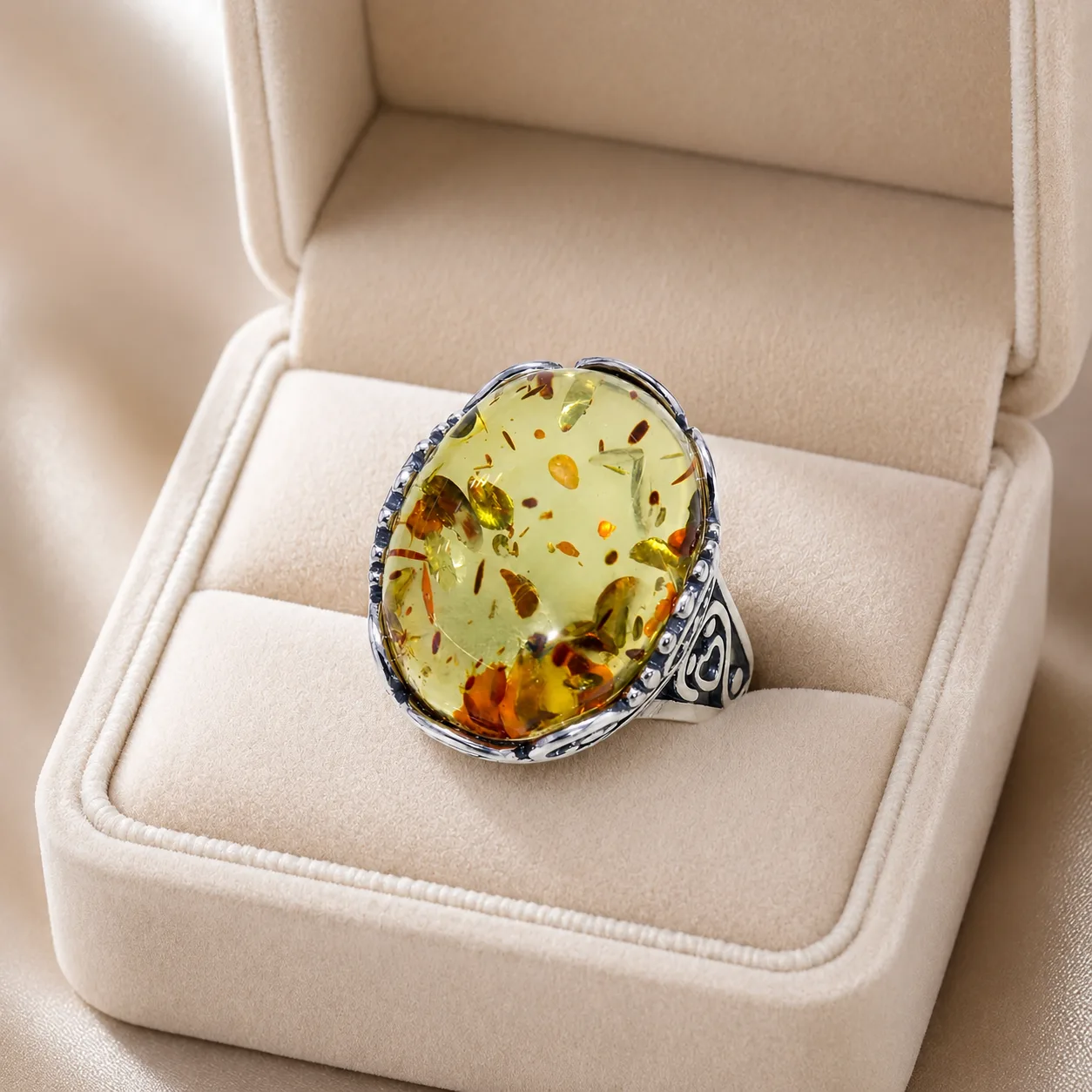 Silver and amber vintage ring 3