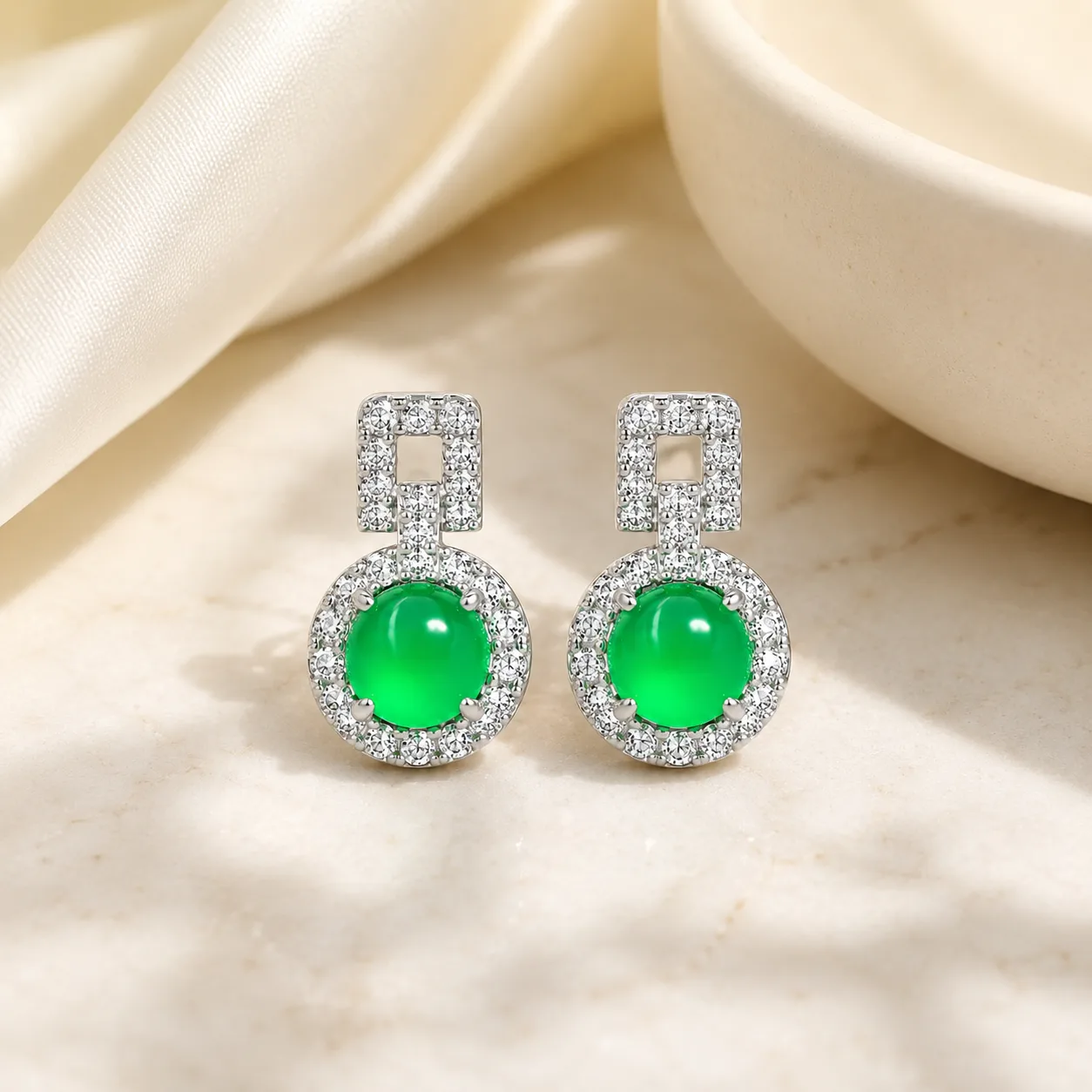 Emerald Earrings with Square-Shaped Settings 4