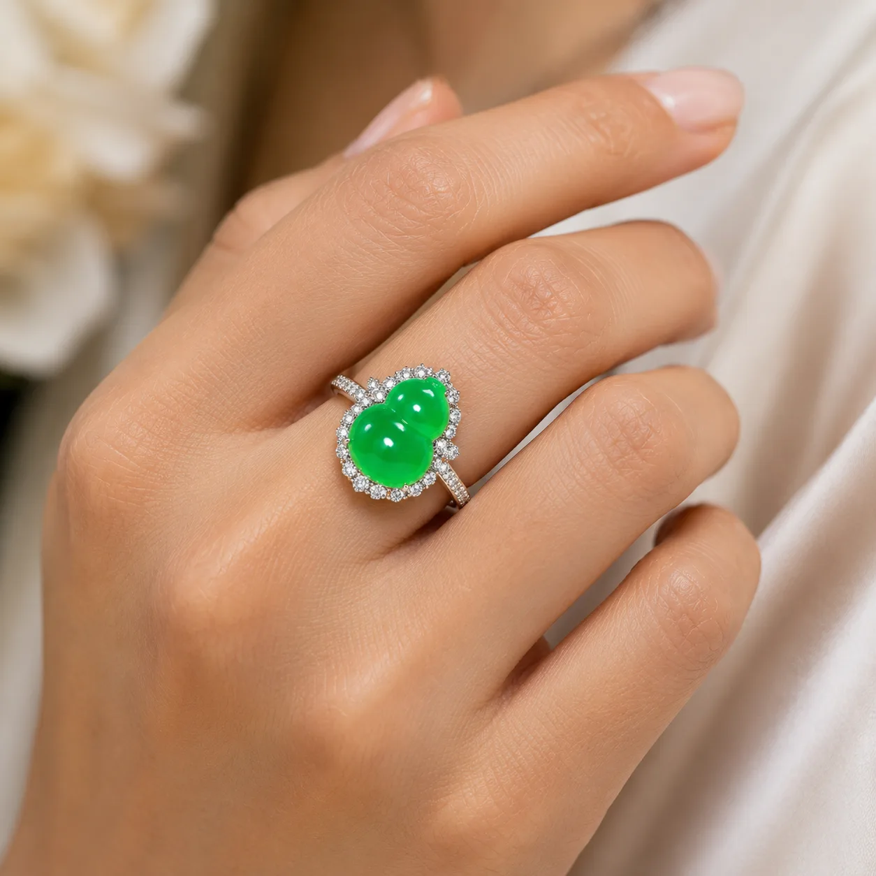 "Fuhu Cuihuan" Jade Ring